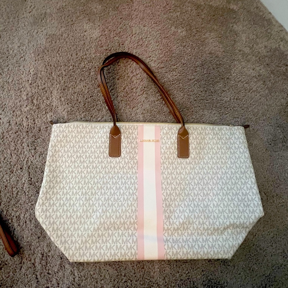 Michael Kors Tote